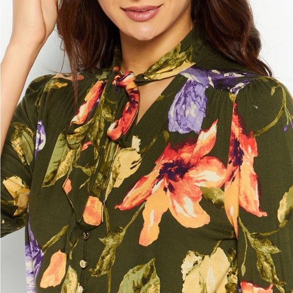 Ralph Lauren Floral Jersey Tie-Neck Blouse in Farm Olive, Plus Size XXL, NWT - Picture 6 of 15